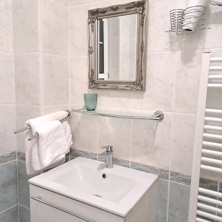 아파트 Mountain Spring 크라니스카고라